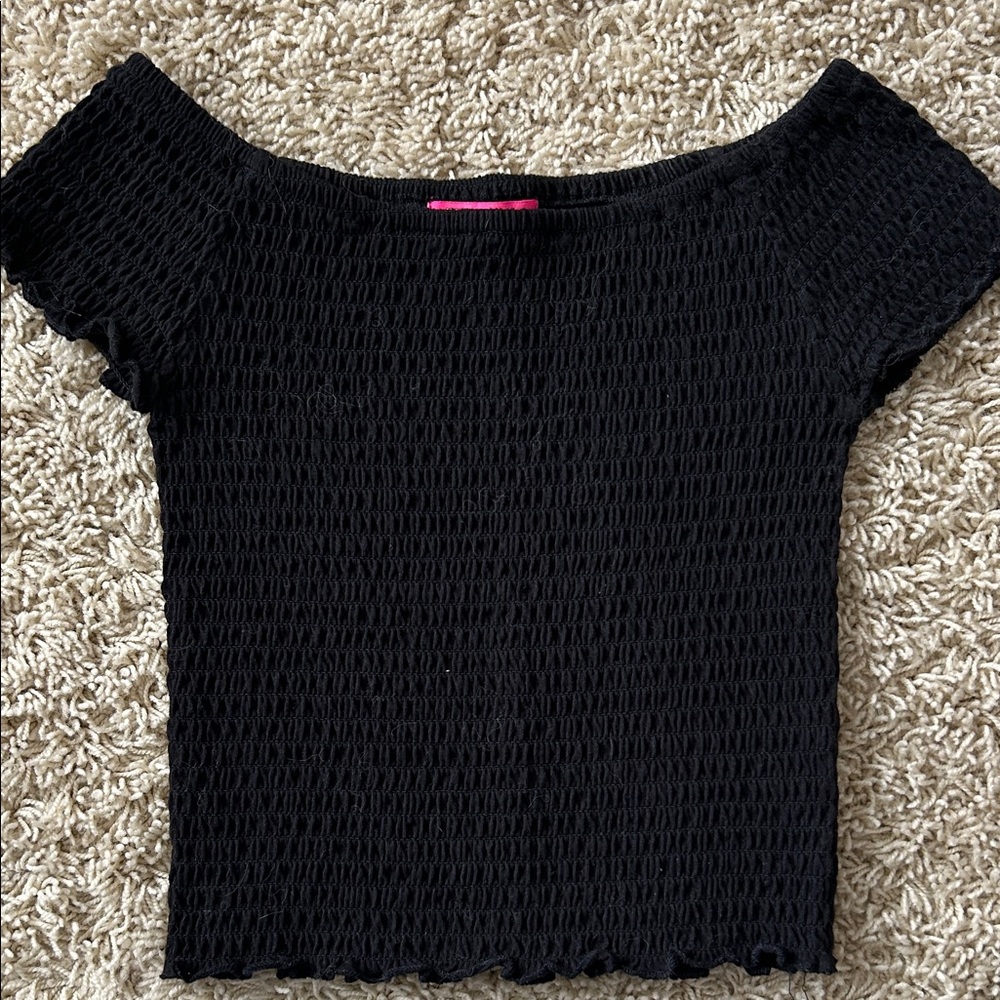 Me.n.u Black Smocked Top
Fitted  Size M (10)